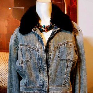 Vintage Y2K DKNY-- Faux Fur Collar, Zip Jean Jacket